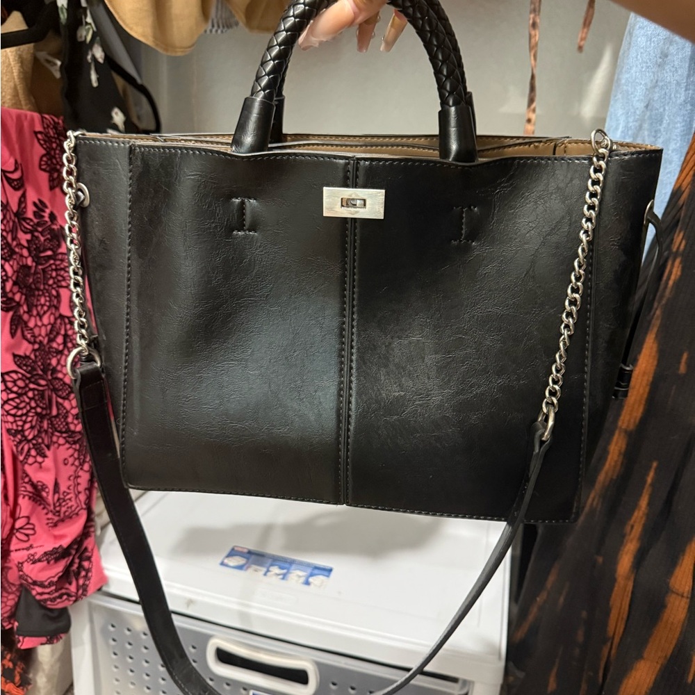 Elegant Black Leather Zara Handbag